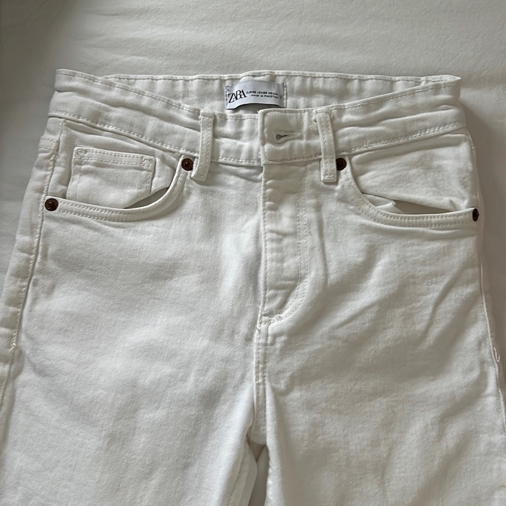 White zara flare jeans